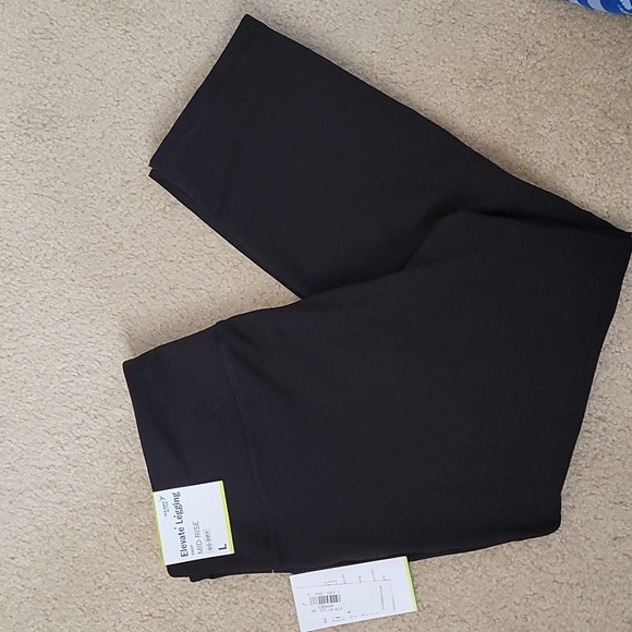 Old Navy Pants - Old Navy Black Active crop legging
